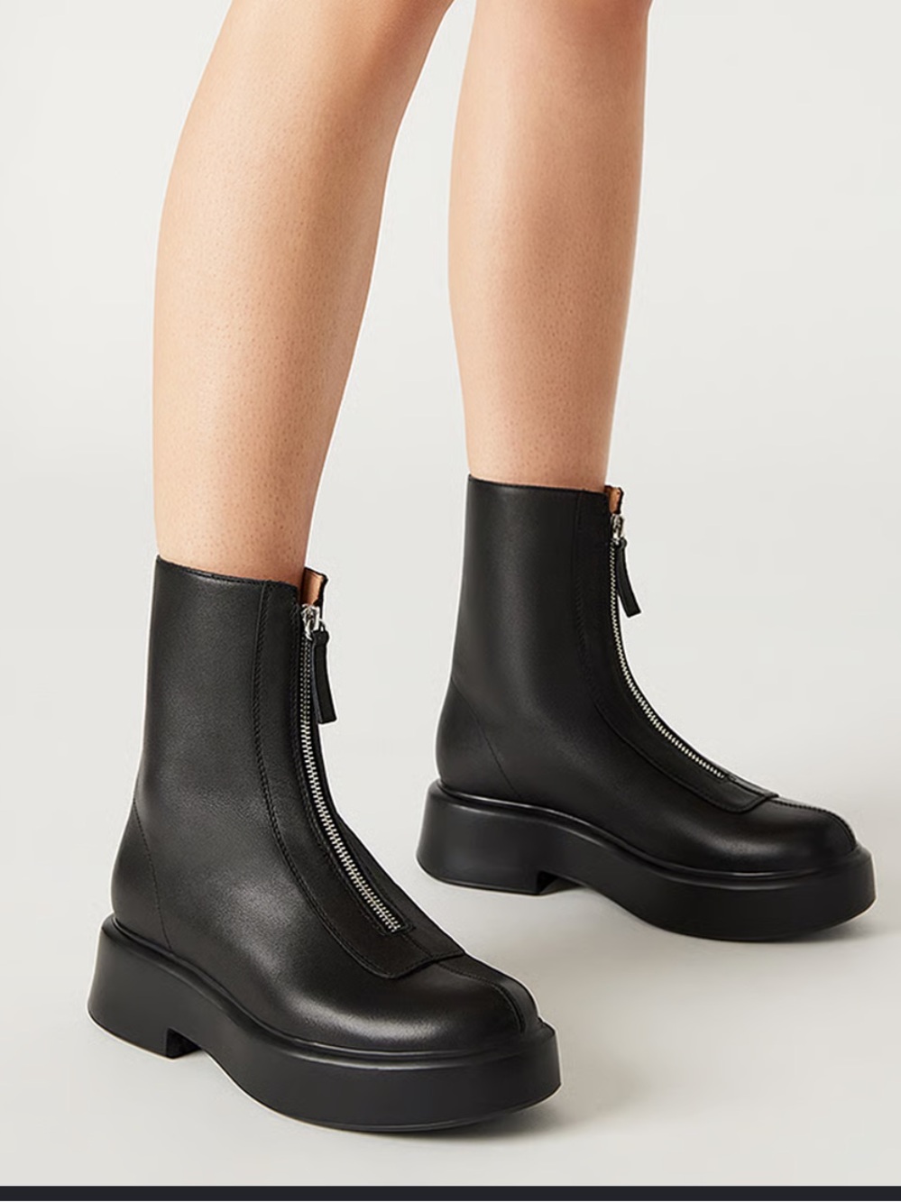 Steve Madden Black Jones Leather Front Zip Chunky Platform Ankle Boots SZ 9